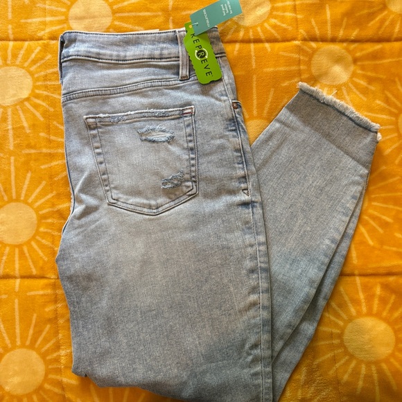 NWT edgely by Maurices Jeans 12 short - Picture 1 of 3